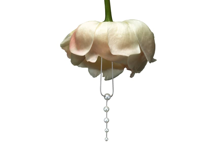 Flowing Pearls