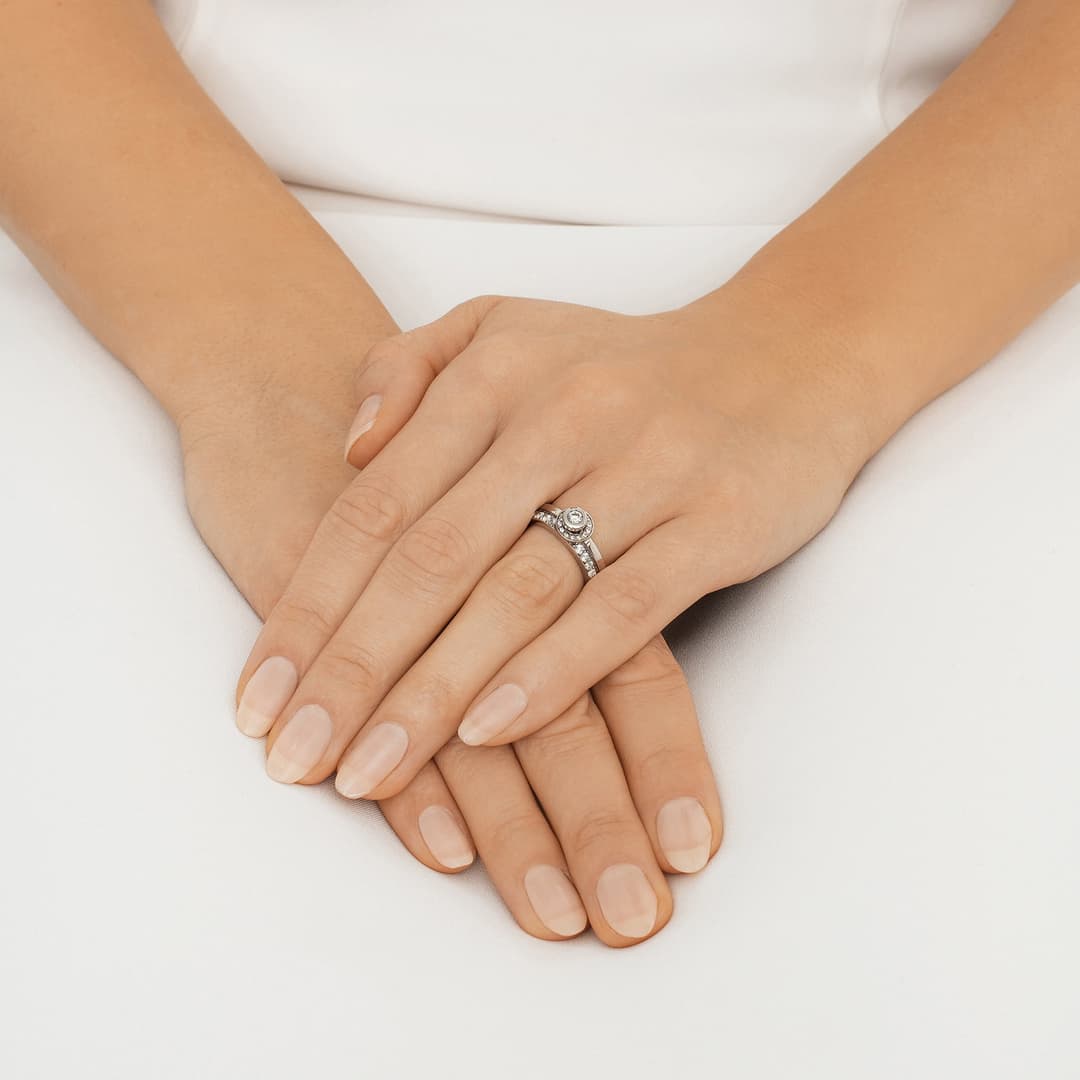 AVO Wedding Ring 0.12 ct