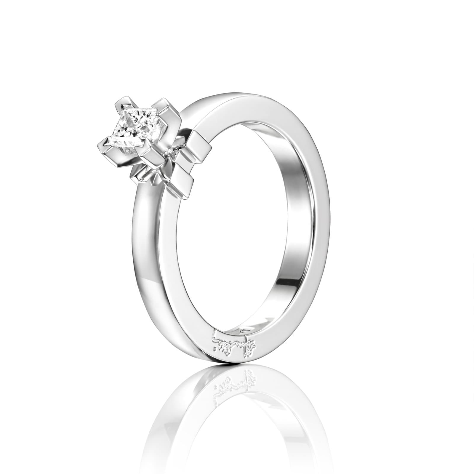 Dolce Dolce Vita Princess Ring 0.30 ct - undefined 3 - Efva Attling