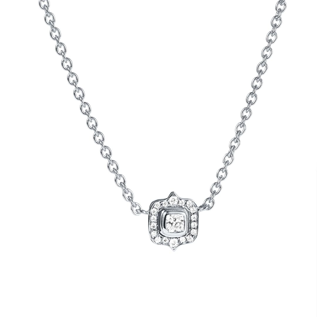 The Mrs Necklace 0.30ct.